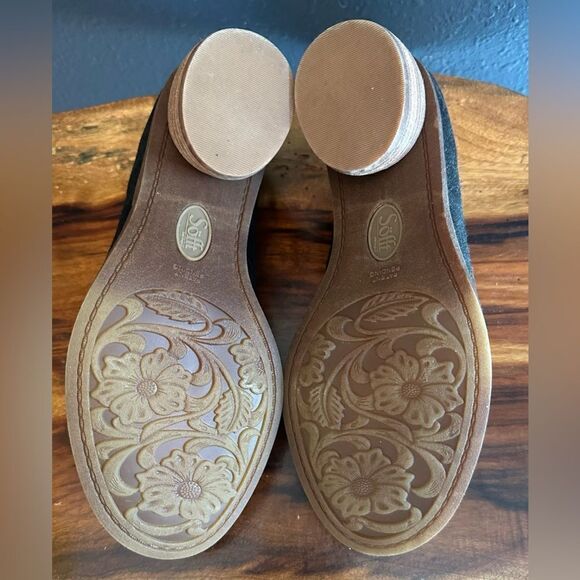 Sofft black suede loafer, sz 6. Like new condition - Picture 6 of 6